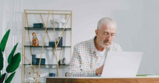Comment calculer les indemnités chômage après 50 ans ?-CommentCalculer.fr