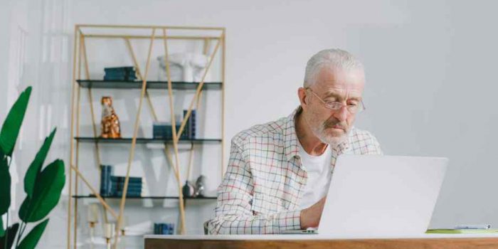 Comment calculer les indemnités chômage après 50 ans ?-CommentCalculer.fr
