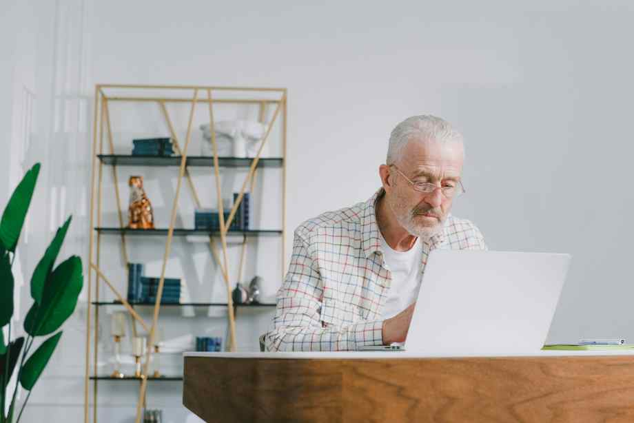 Comment calculer les indemnités chômage après 50 ans ?-CommentCalculer.fr